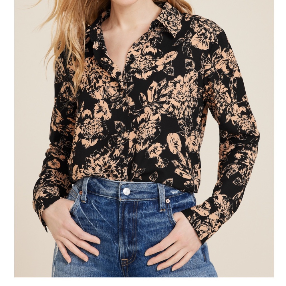 Maurices Winona Button Down Floral Blouse EUC